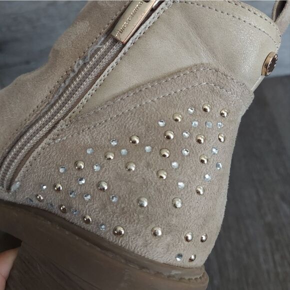 Girls Chelsea Casual Ankle Heeled Boots with Rhinestones and Flat Studs Size 2 - Picture 11 of 11